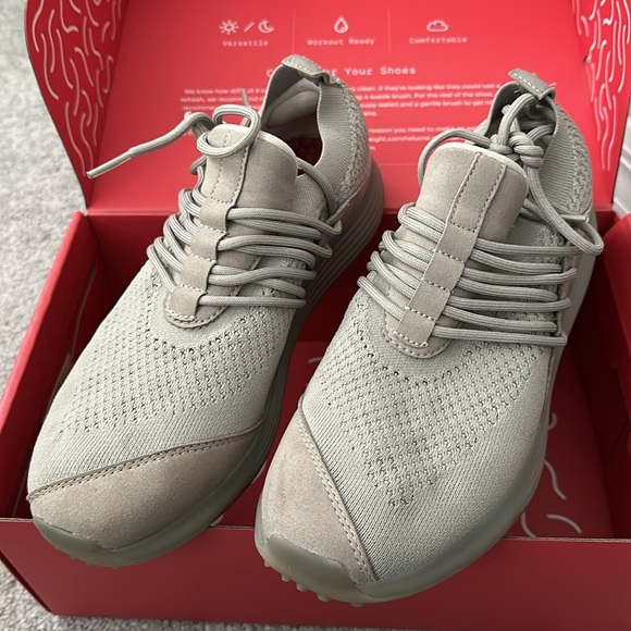 Lane Eight Lunar Gray Trainer - Picture 2 of 9